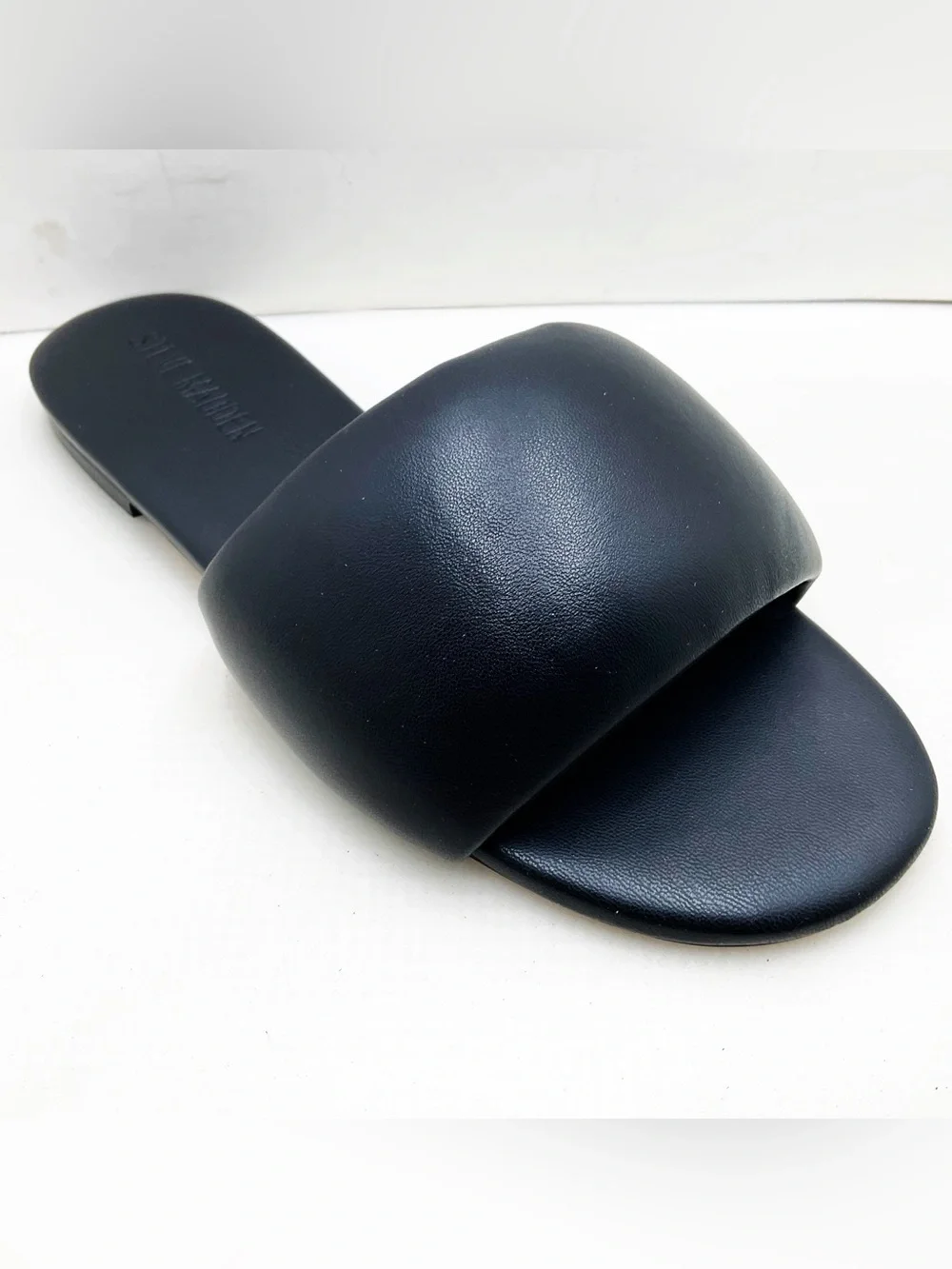 🆕{Steve Madden} Karter Puffy Leather Slide Sandals